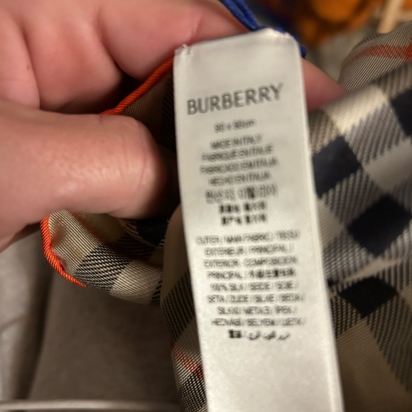 Burberry Scarf Silk Tan Checked (Priced to sell) - Picture 5 of 9